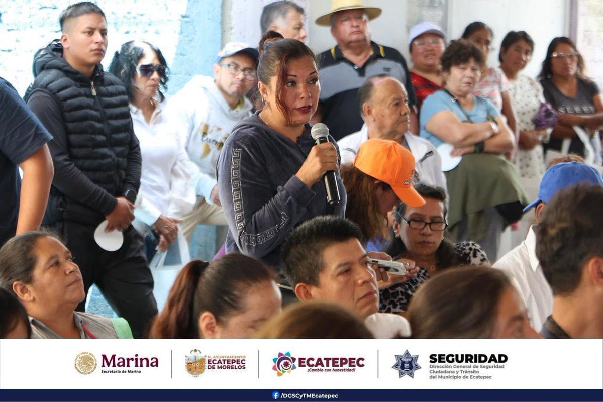 SeguridadEcatep's tweet photo. 𝗘𝘀𝗰𝘂𝗰𝗵𝗮𝗺𝗼𝘀 𝗮 𝗹𝗮 𝗰𝗼𝗺𝘂𝗻𝗶𝗱𝗮𝗱 𝗲𝗻 𝗠𝗲𝘀𝗮 𝗱𝗲 𝗣𝗮𝘇 𝗲𝗻 𝗘𝗹 𝗧𝗲𝗷𝗼𝗰𝗼𝘁𝗲 | 𝗦𝗲𝗰𝘁𝗼𝗿 𝟯
Lee la nota completa aquí:🔗https://t.co/RhFdF18UbY

#EcatepecCambioQueSeSiente #ElCambioSeSiente #AzucenaCumple #Ecatepec #PolicíaDeEcatepec https://t.co/Enbu8qZ0IY