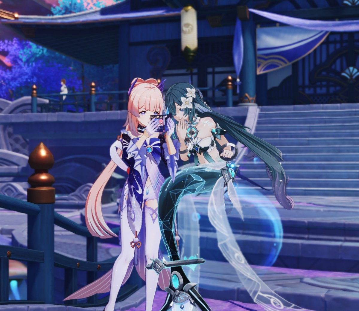 ukenekosandrone's tweet photo. fish girls gossiping...🐟 https://t.co/ypkhBxPcww