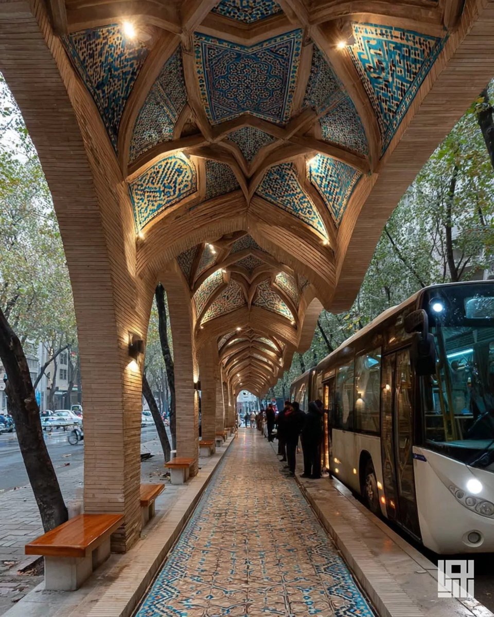 yasbim_313's tweet photo. حتی نیمکت های یه ایستگاه معمولی اتوبوس اصفهان بمراتب تمیزتر و قشنگ تر از نمیکتها سازمان ملل هست ! https://t.co/ZyZdnThN5S
