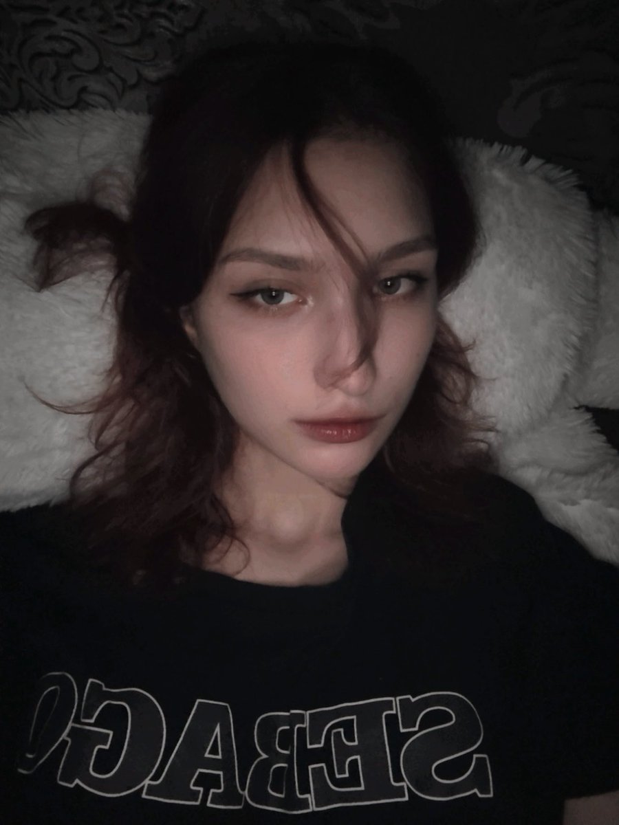 timaengji's tweet photo. 🖤_🖤

#tsd #turningselcaday 
#에잇턴 #8TURN #명호 #지명호 #MYUNGHO https://t.co/84AQpXmLDq