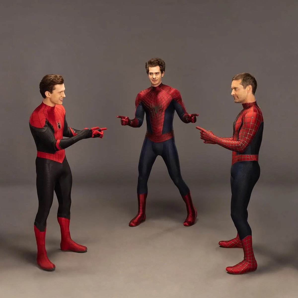 jayspectrumX's tweet photo. My favourite genre of superhero pics https://t.co/pivAEXZx7I