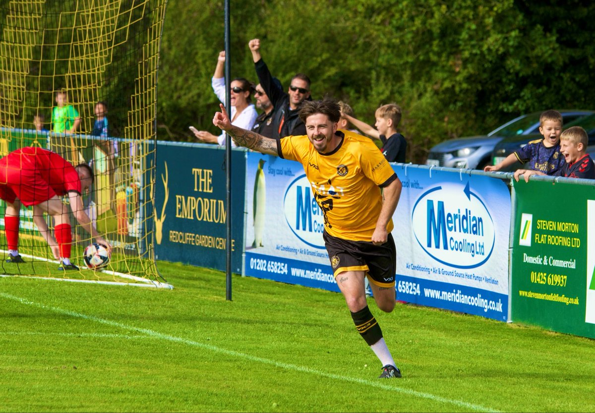 BashleyFootball's tweet photo. Another good performance 👏

Another 3 points 👌

All the Match Photos to follow 📸

#UpTheBash #WeAreBashley #WessexLeague https://t.co/N3mChO5kZL
