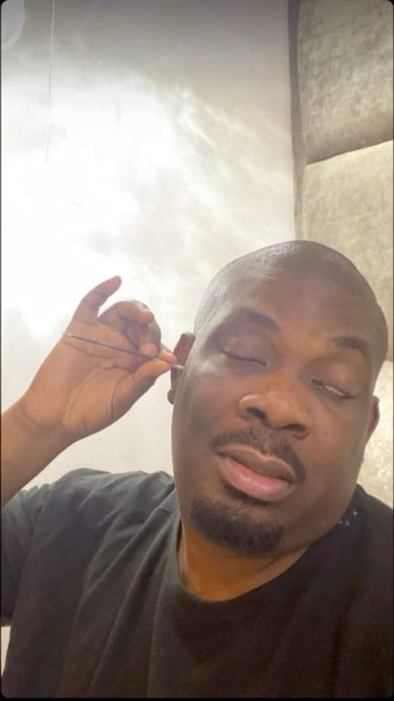 KELvApex's tweet photo. @yabaleftonline Barcelona patiently waiting for them to pray finish make them chop 4:0 😂😂 https://t.co/0pvvzyA303