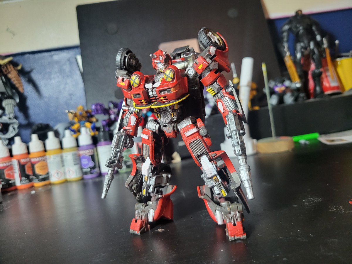 OmegaRedArts1's tweet photo. Transformers custom Cliffjumper update!
#transformers #transformersriseofthebeasts #transformersmtmte #transformersone #transformerscustom https://t.co/QSfKPAYZht