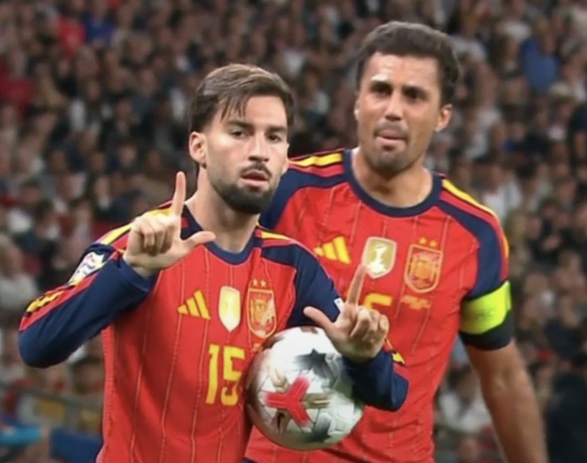 atletiuniverse's tweet photo. BAENA WITH A GOLAZO. https://t.co/cyPYdvyQHG