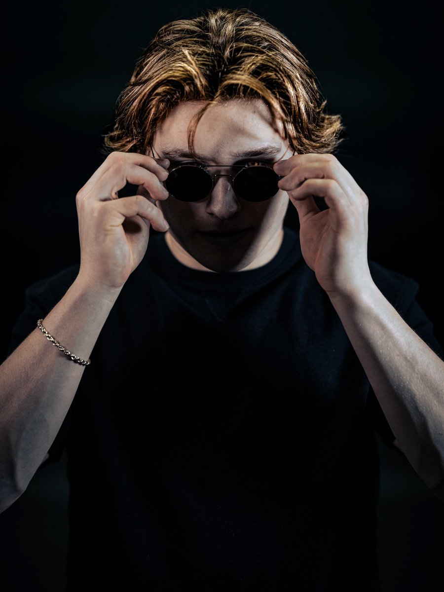 sharkssource's tweet photo. Newly reposted portraits of Macklin Celebrini 

📸 penzy_films https://t.co/10dj8qarRZ