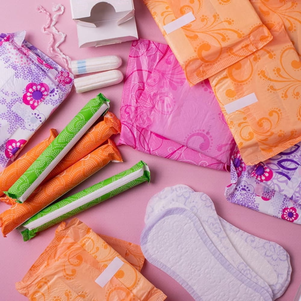 EnsedeCiencia's tweet photo. Escocia hizo historia al convertirse en el primer país del mundo en establecer por ley el acceso gratuito a productos menstruales. La medida permite obtener toallas sanitarias, tampones y otros productos menstruales sin costo a quienes los necesiten. https://t.co/jjT1DvfY5P
