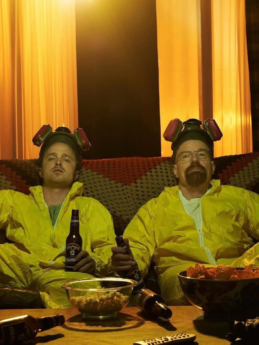 internetpreai's tweet photo. breaking bad promotional posters https://t.co/z7JJaXYf3b