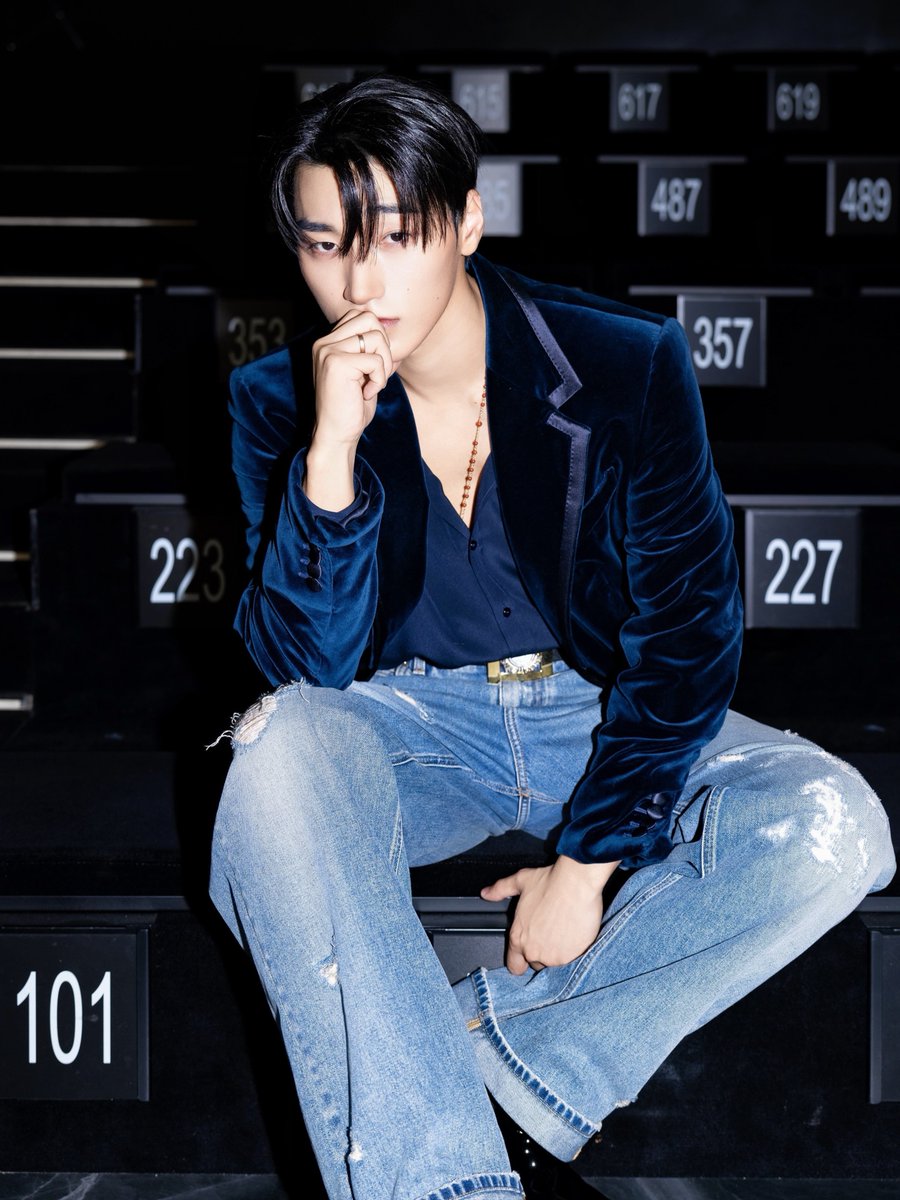 ATEEZUD's tweet photo. [📷] 260927 IG: SAN

" 💙

@/dolcegabbana
#/DGSS27 #/DolceGabbana #돌체앤가바나 "

https://t.co/B8YgXWeIqK
#CHOISAN #SANxDolceGabbanaSS27 #DGSS27 #DOLCEGABBANA @dolcegabbana @ATEEZofficial https://t.co/Eld0m6R9zt
