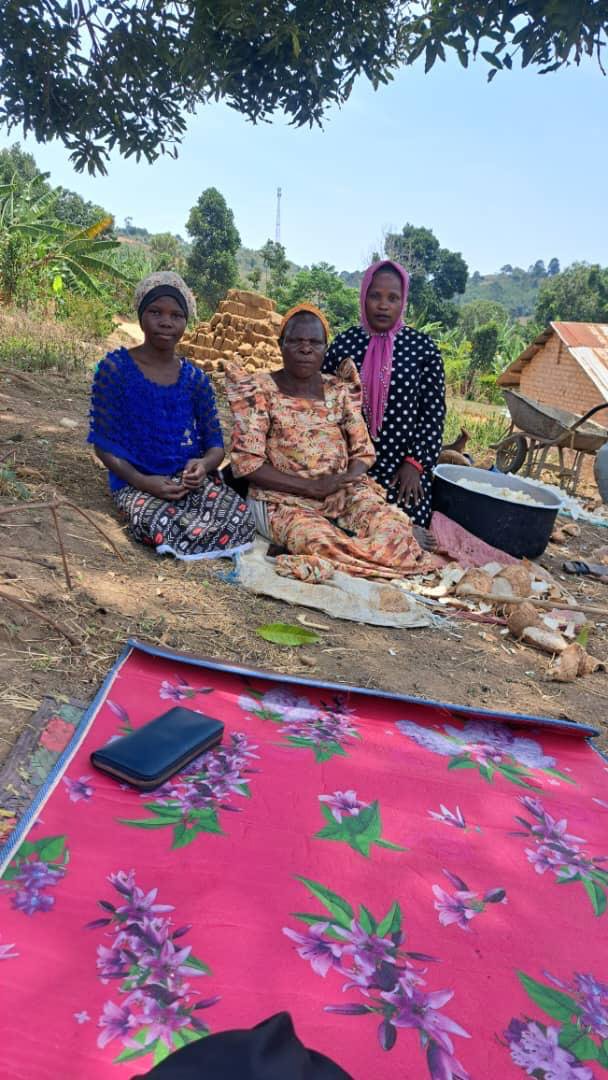 Gogirlfoundtn's tweet photo. Our team recently went out into the community to conduct home visits for the girls at the Foundation. These aren't just standard check-ins—they are an opportunity to listen, connect deeply with families, and understand how to provide the best ongoing support.#homevisits https://t.co/ciivOv9yeA