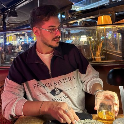 lykanhyperr's tweet photo. #YeniProfilResmi https://t.co/X8X93mMWKS