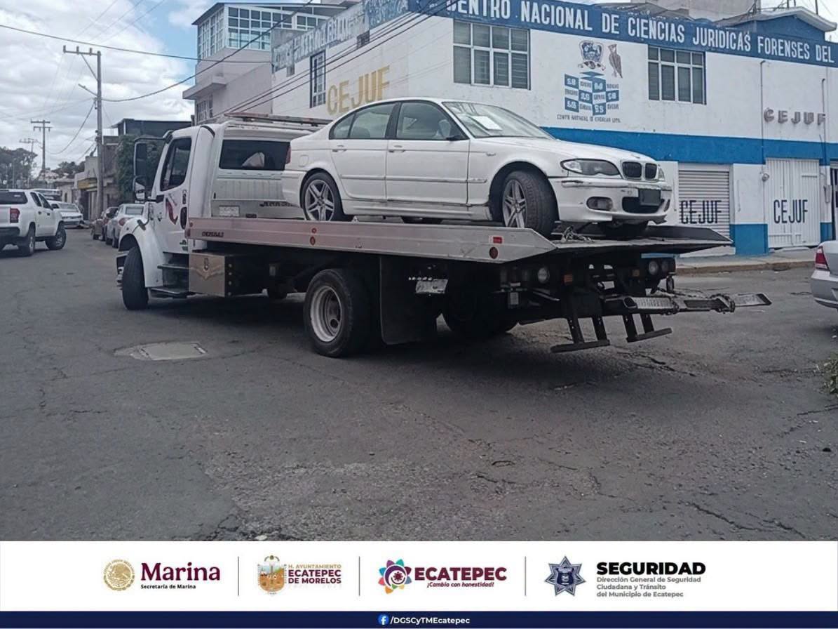 SeguridadEcatep's tweet photo. 𝗥𝗲𝘁𝗶𝗿𝗮𝗺𝗼𝘀 𝘃𝗲𝗵í𝗰𝘂𝗹𝗼𝘀 𝗰𝗵𝗮𝘁𝗮𝗿𝗿𝗮 𝗽𝗮𝗿𝗮 𝗹𝗶𝗯𝗲𝗿𝗮𝗿 𝗹𝗮 𝘃í𝗮 𝗽ú𝗯𝗹𝗶𝗰𝗮 | 𝗦𝗲𝗰𝘁𝗼𝗿 𝟭𝟯
Lee la nota completa aquí:🔗https://t.co/V5DiZk0IWY

#EcatepecCambioQueSeSiente #ElCambioSeSiente #AzucenaCumple #Ecatepec #PolicíaDeEcatepec https://t.co/dOxpPA5Fe7