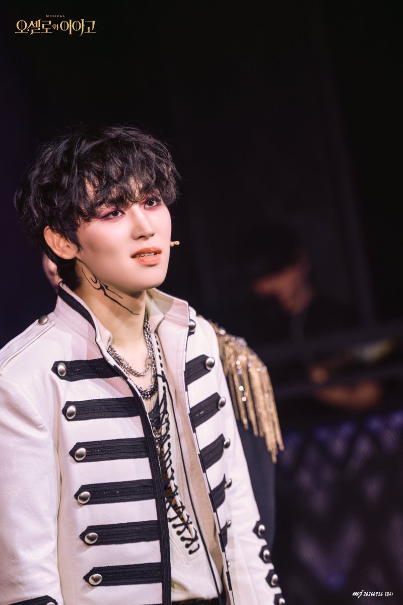 MJ_PlayPic's tweet photo. 오셀로와 이아고 20260926 18시
스페셜 커튼콜
M7. 질투를 조심하라

이아고 役 김경록 배우

이를테면... 질투 라던가 https://t.co/9iXSlQqdq6