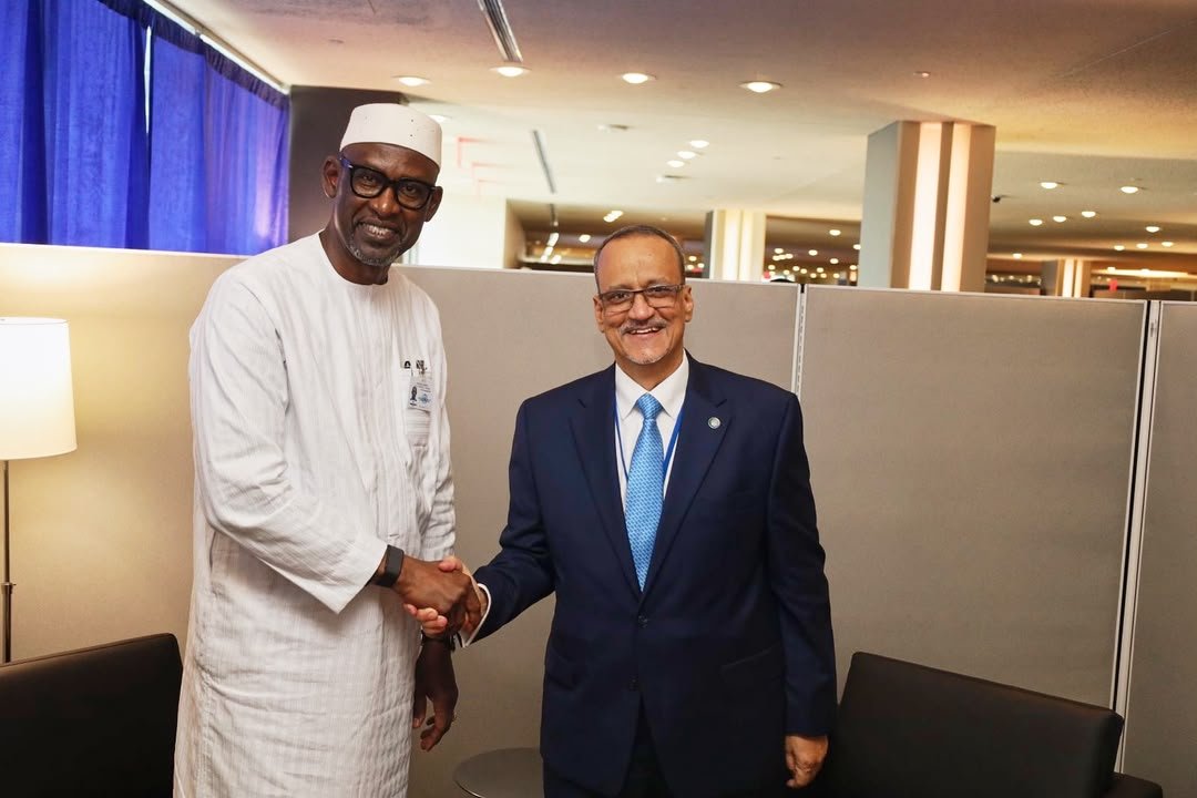 MaliMaeci's tweet photo. Au chapitre des rencontres bilatérales, Son Excellence Monsieur Abdoulaye DIOP s’est entretenu, le vendredi 25 septembre 2026, avec ses homologues de l’Algérie, de Cuba et du Nicaragua ainsi que le Secrétaire général de l’Organisation de la Coopération Islamique.

Avec le Chef de la diplomatie algérienne, la concertation diplomatique s’est poursuivie en droite ligne de la vision partagée des plus hautes Autorités des deux pays de redynamiser leurs relations historiques d’amitié et de coopération bilatérale. A cet égard, ils ont passé en revue les domaines prioritaires, d’intérêt commun, de cette coopération tournée vers la prospérité partagée. 

Les perspectives de renforcement des relations de coopération économique et socio-culturelle étaient au cœur des échanges entre le Ministre DIOP et ses homologues de Cuba et de Nicaragua. Faisant le tour d’horizon des questions multilatérales, y compris les défis et enjeux géopolitiques liés à la lutte contre le terrorisme, les Ministres ont réaffirmé leur solidarité et soutien mutuel dans les instances internationales pour défendre les questions d’intérêt commun. 

Avec le Secrétaire Général de l’OCI, les échanges étaient focalisés sur la coopération économique et la solidarité entre les pays membres de l’OCI pour relever les défis complexes actuels, y compris la lutte contre le terrorisme qui n’a rien de religieux. 

Bureau de l’Information et de la Presse/MAECI.