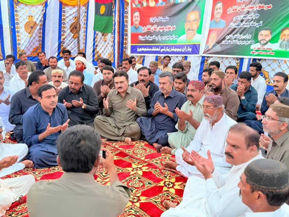 NEWS_BILAWAL's tweet photo. Sinjhoro, Sanghar: 
PPP Remembered Hyder Khan Laghari late ex PSF Sindh senior vice president loyalist of Bhuttoism on his death anniversary. MPA Ali Hassan Hingorjo, Javed Nayab Laghari, MPA Shahid thahim, Jahangir Juenjo &amp; others PPP officials attended event. https://t.co/cdgNBjdFJT