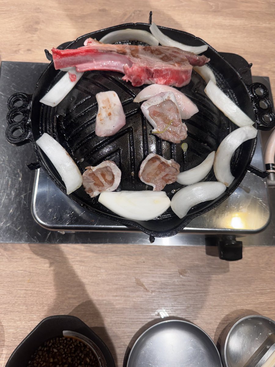 4452herb's tweet photo. #うに丼
#ジンギスカン
#M性感
すすきの3点セット^_^ https://t.co/VDwlIWwPLy