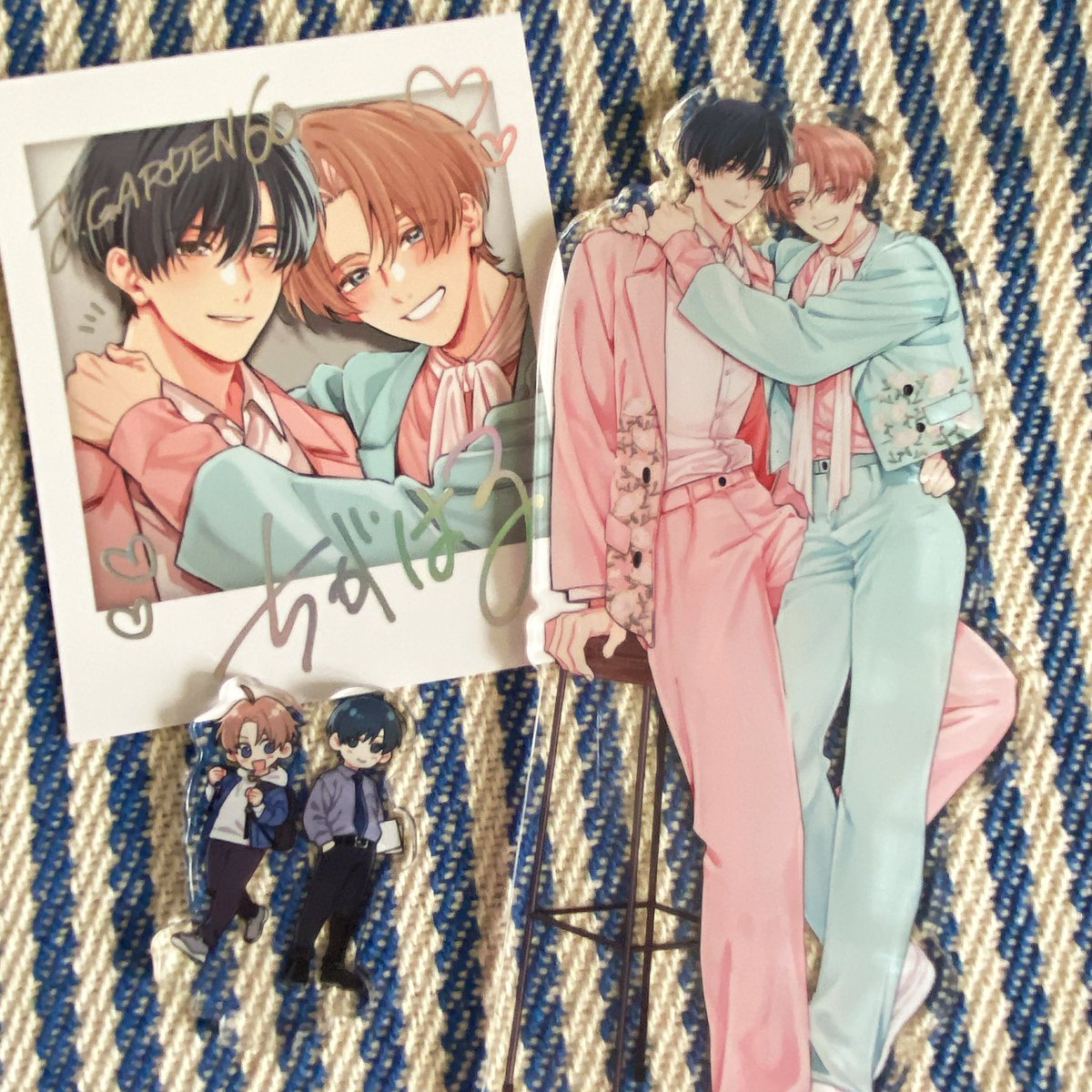 haramiya_2's tweet photo. グッズとどいた♪♪♪♪（小さいアクスタはセットに含まれてません！） https://t.co/1apeuwmK8r