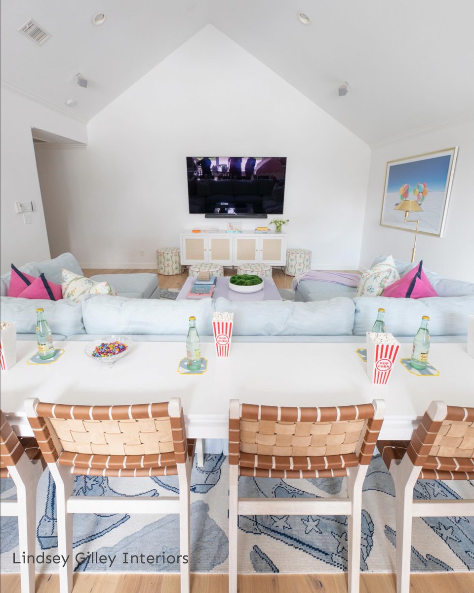 ShonaZerr's tweet photo. Summer hosting rule: good snacks, cold drinks, and a rug that says “Howdy” before you even open the door. https://t.co/EUfzANBc2K