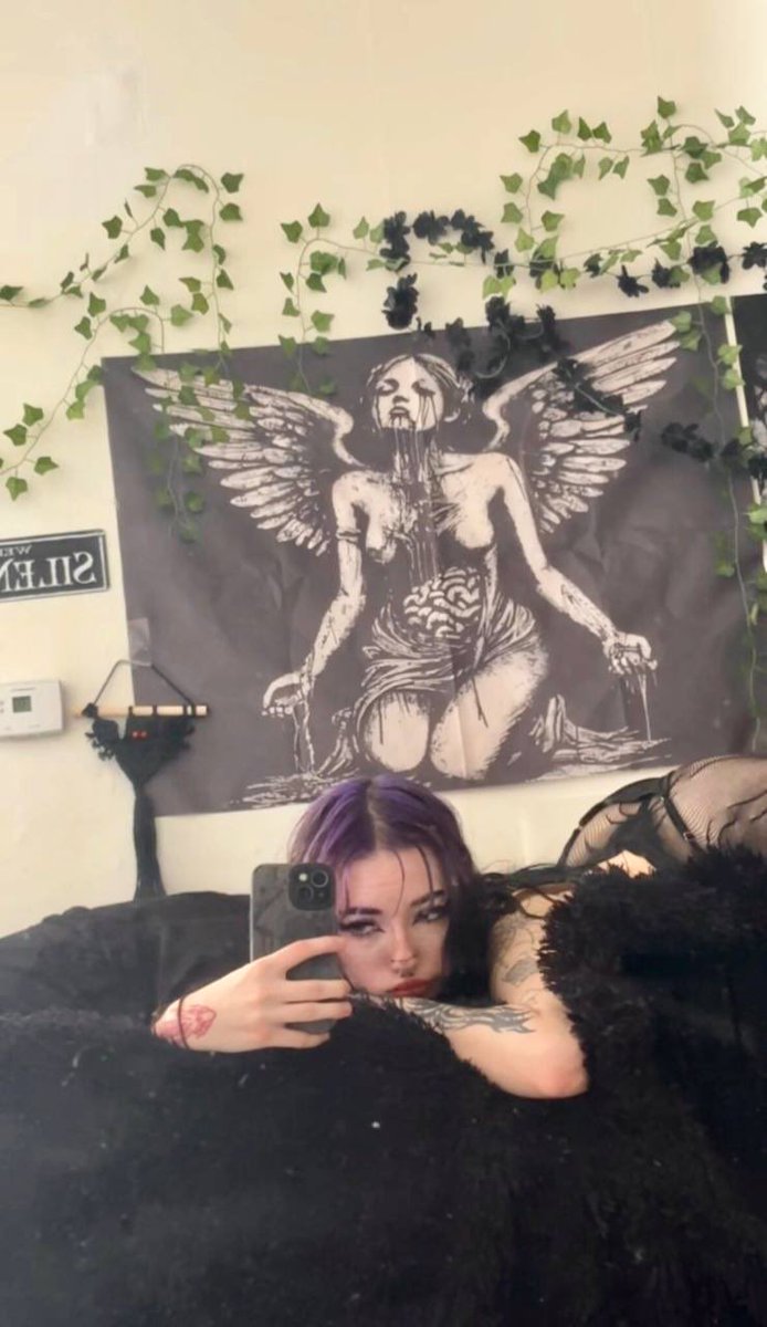 jade_drift06's tweet photo. Serving curves, as usual. 🥵🍑 https://t.co/iMGlj8Paut