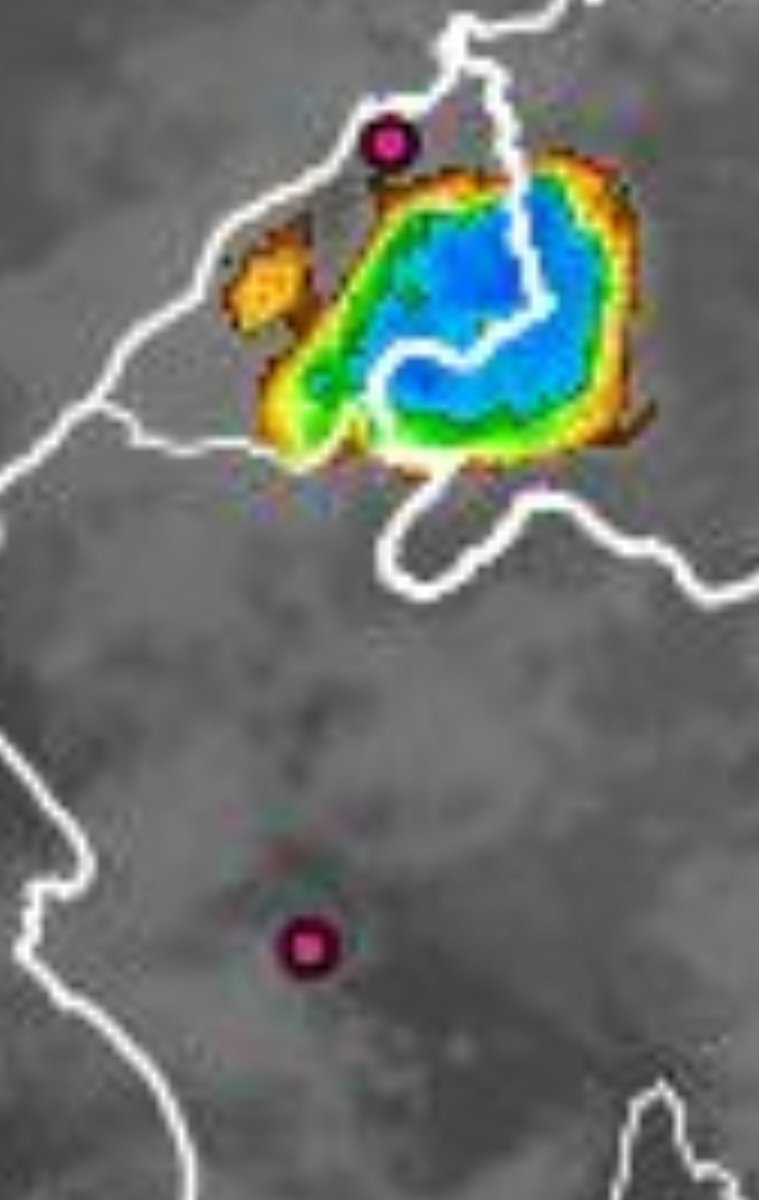 climatologa's tweet photo. Se viene registrando #tormentas con descragas electricas ⛈️ limite #Puno con #Cusco ; y #lluvias🌧🌧🌧 en  #Loreto #Amazonas #SanMartin #Huanuco #Pasco #Ucayali #MadredeDios #Cusco #Puno #Ayacucho y #Tumbes.
Se debe continuar monitoreando el desplazamiento de las #lluvias 👇🏼 https://t.co/I0c4lNj2Cj