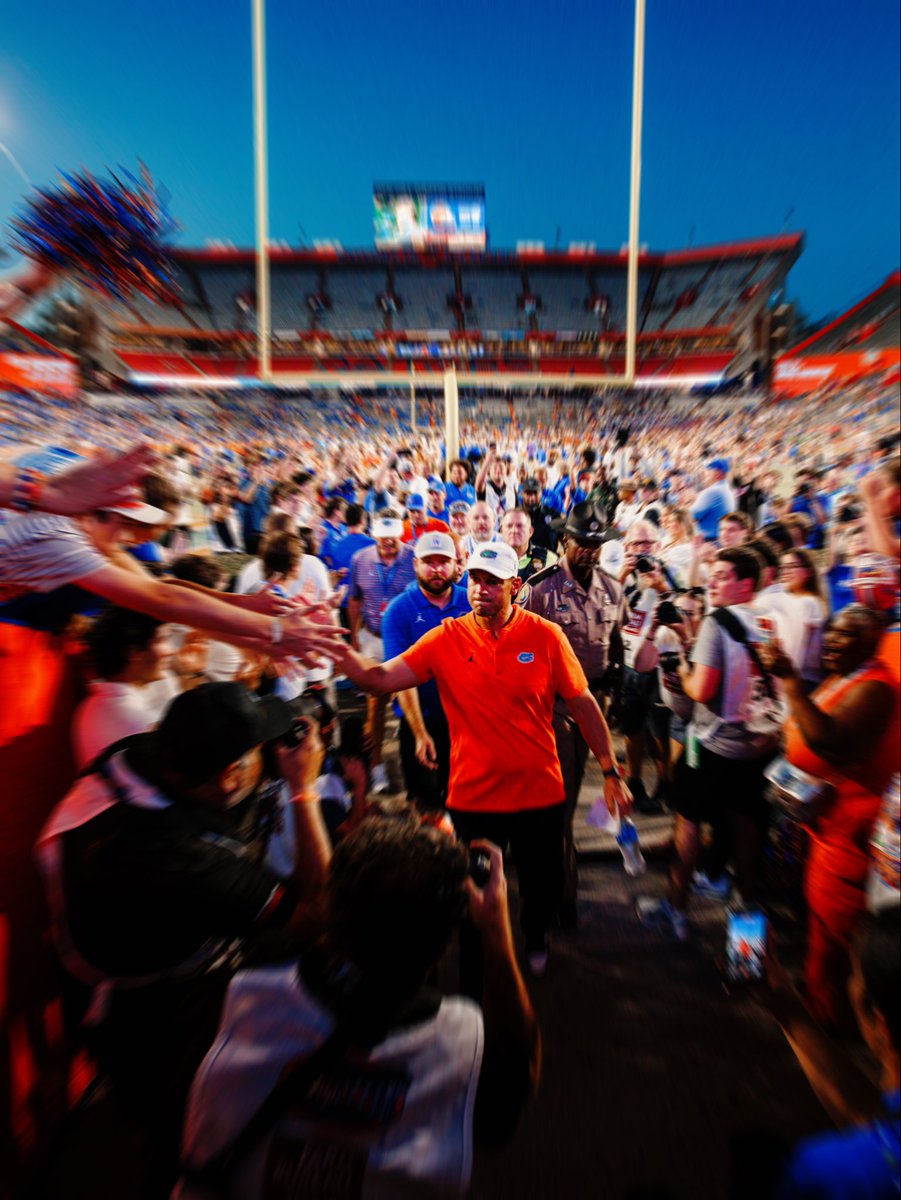 GatorsFB's tweet photo. Coach Sumrall appreciation post 🐊 https://t.co/1lb5bzFzr6