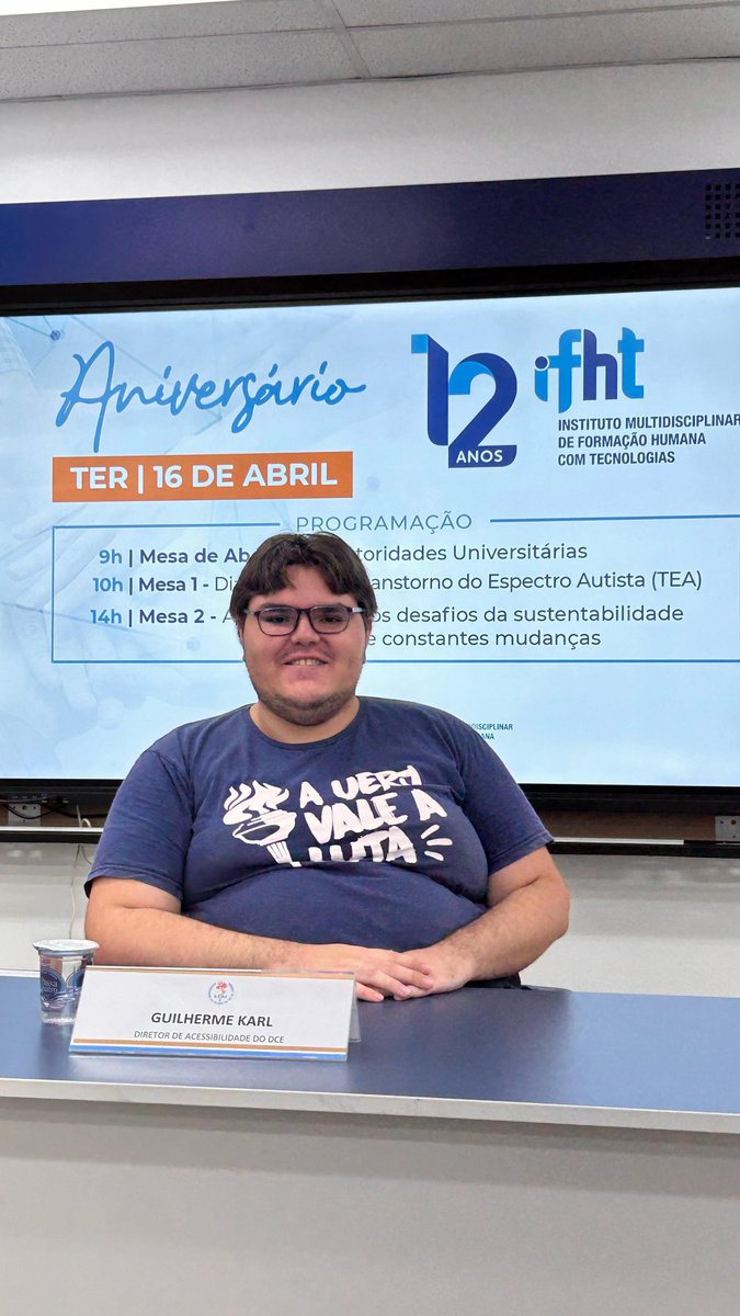 GuilhermeKarlBR's tweet photo. Pra quem me seguiu depois dos ataques de militantes do MBL:

Sou Guilherme Karl, do Rio. Primeiro diretor de acessibilidade do DCE da UERJ. Atuo na direção do PT da Ilha do Governador.

Milito pelos direitos das pessoas com deficiência, pelos direitos humanos e por um Rio melhor! https://t.co/61F1fmwK2W