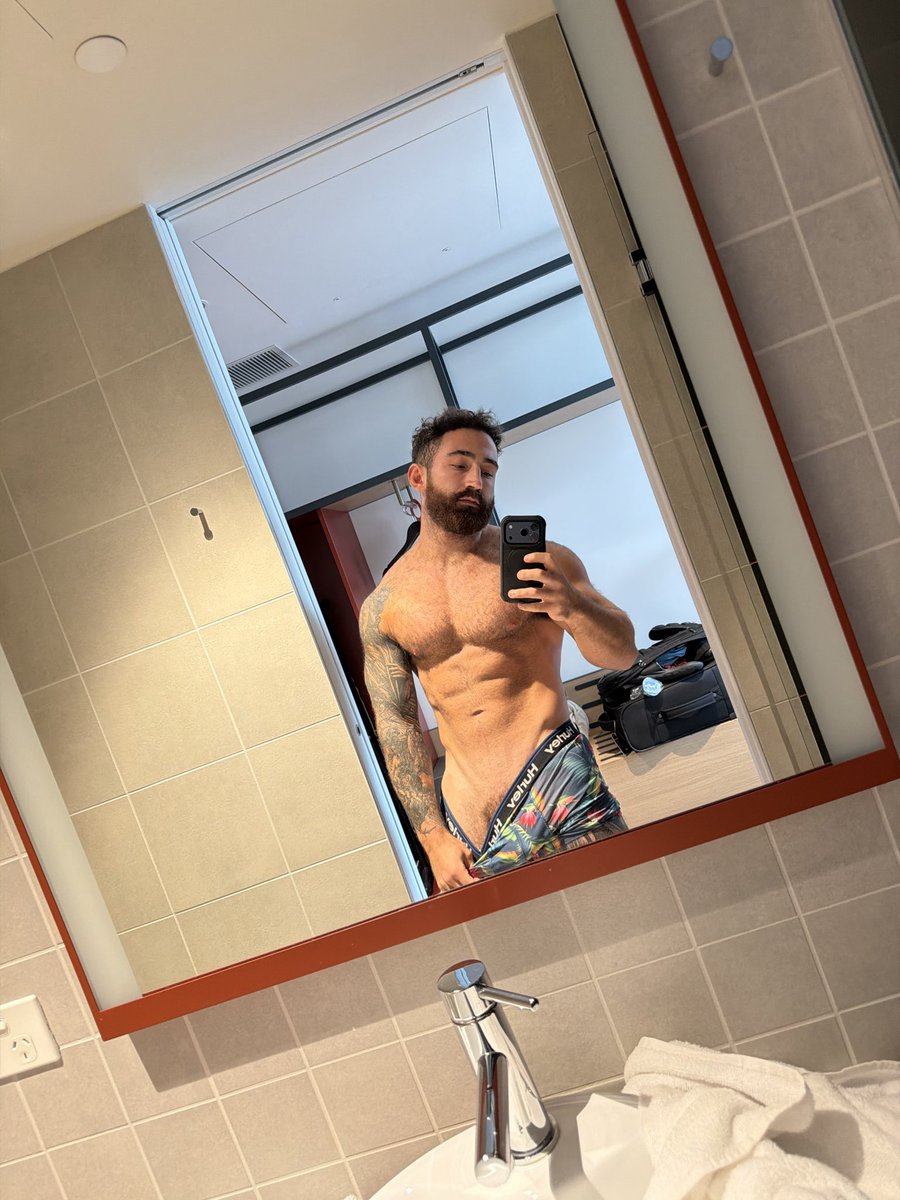BradDavidPT's tweet photo. A little chubby right now 

But the lock in is going to be crazy 👀 https://t.co/k27jbzEK2g