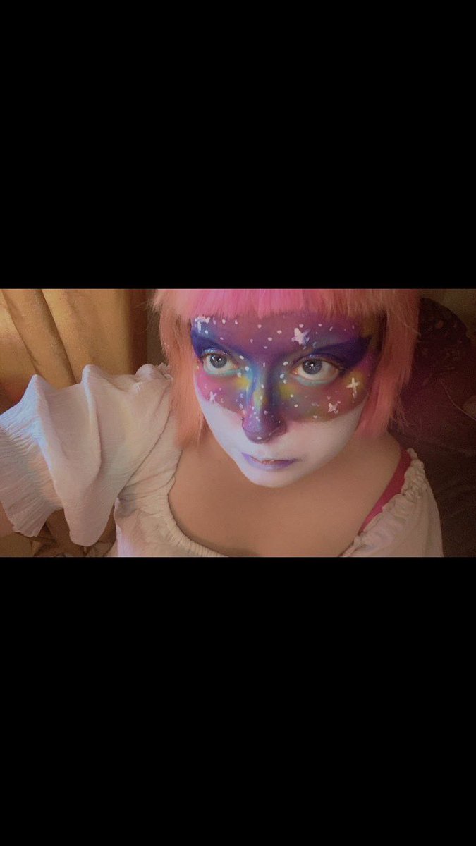 creepyxutie's tweet photo. Hewwo ^_^ did some simple makeup today https://t.co/WXt9hP19tQ