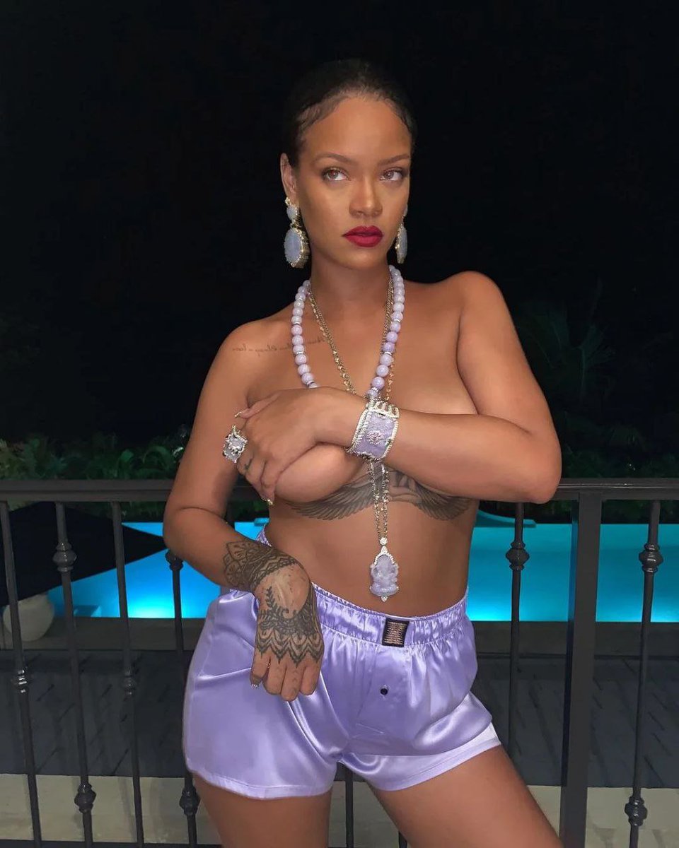 Oled_Celebrity's tweet photo. Rihanna 🔥🔥 https://t.co/W85Q1ZrqD4