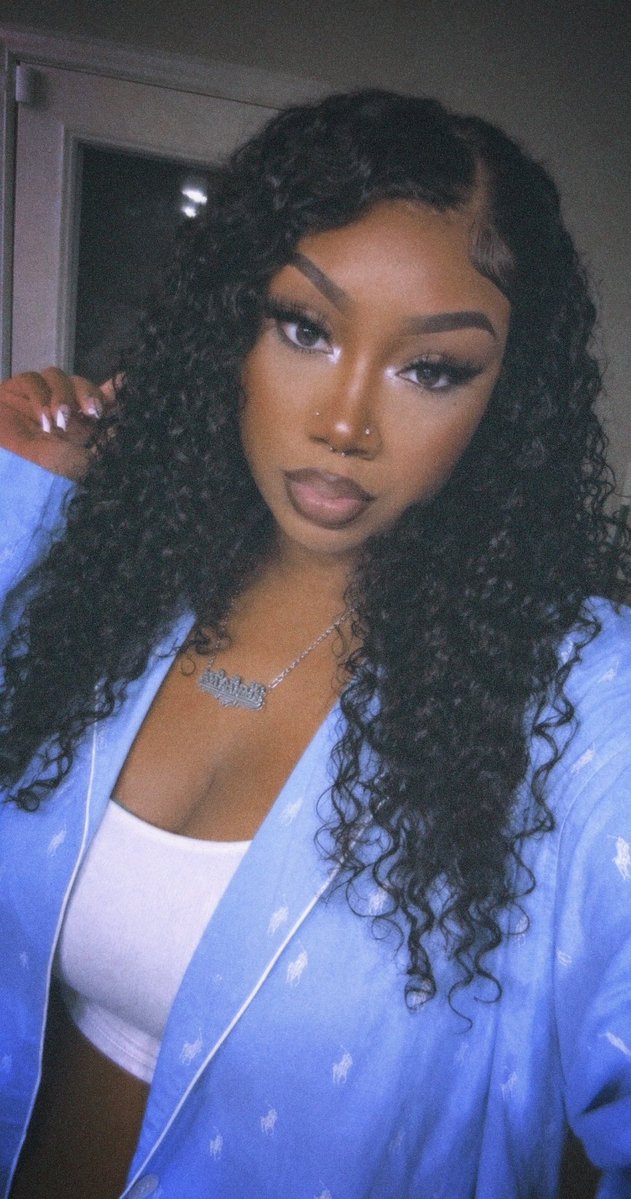 isthatdevonn's tweet photo. Don’t forget about me. https://t.co/rBd0md0FC8