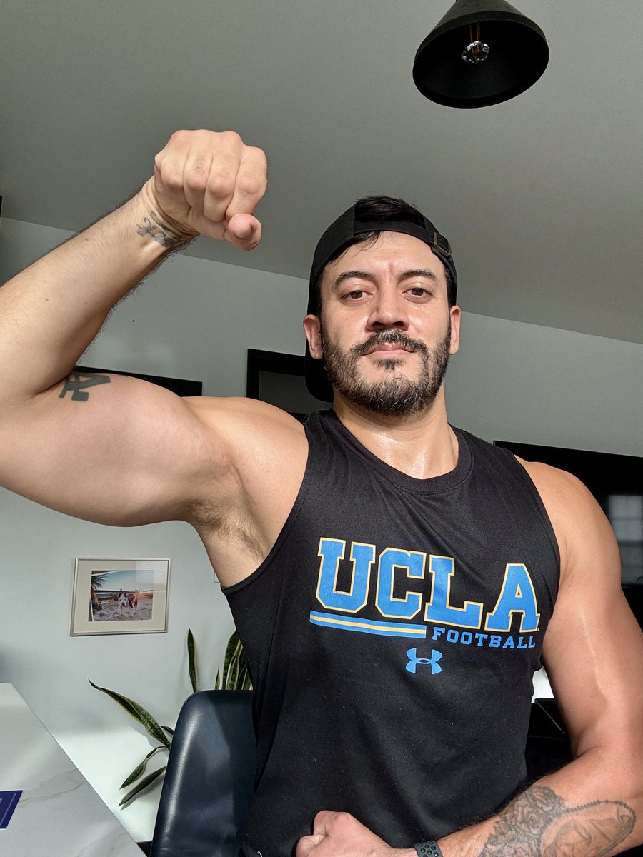 rugged_masc's tweet photo. Another #ucla win baby https://t.co/bGq7E3rS6q