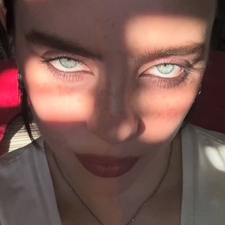 bernscomet's tweet photo. eyes that could kill https://t.co/sIqmQgxPjO