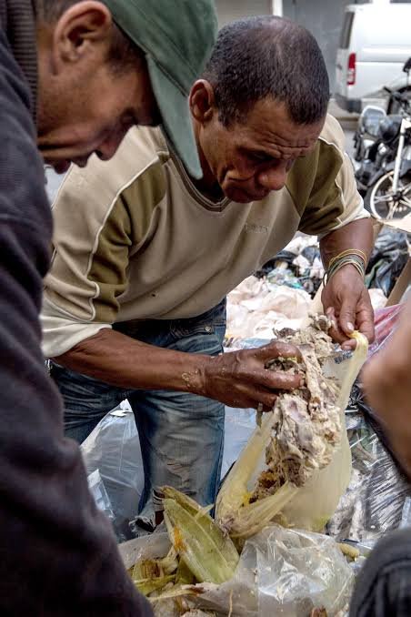 CuevasRomani's tweet photo. @JesusLeonkfx @Kanochex Zambito aborigen, es tu mejor comentario? 🥹😂 te recuerdo hediondo caribe, que la unica boca Suecia la tienestu porque en tu país aparte de no haber agua potable no hay colgate 🥹😉, deborador de basura, el pan no es peruano, ni el arroz, ni la carne mechada venezolana,idiota https://t.co/oh6PSKgvvI