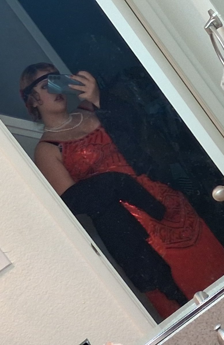 itzjadieeeeee's tweet photo. 1920s themes danceeeeee :3 https://t.co/GH4xXq3nN7