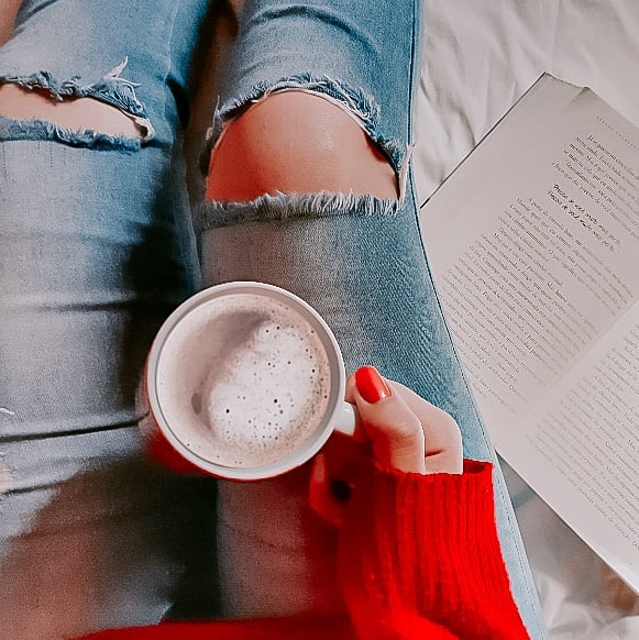 geremias45's tweet photo. Como uma boa bookstan, tô aproveitando a quarentena pra conhecer novos livros. Me conta: qual livro você tá lendo no momento? https://t.co/miHohJmcJb