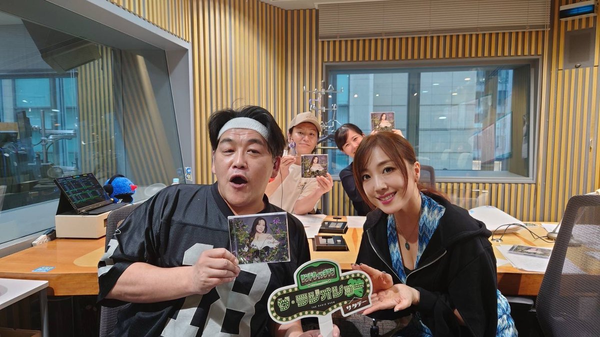 AyakaHirahara1's tweet photo. みなさん、とっても優しくて
涙が出そうになりました！

パーソナリティの
サンドウィッチマン 富澤たけしさん
狩野英孝さん
アナウンサーの東島衣里さん
スタッフのみなさま
ありがとうございました！

伊達みきおさん
今度お会いできるのを
心から楽しみにしています！

平原綾香
￣￣￣￣￣￣￣￣￣￣￣￣￣￣￣￣￣
聴き逃し▼
https://t.co/Gxh7lGu5Ih

公式より
『サンドウィッチマン ザ・ラジオショー サタデー』
ニッポン放送 2026年9月26日(土) 
◆助っ人 #狩野英孝 さん 
◆OP : 今週の伊達さん手紙📨 
            後輩お年玉問題💴
◆ゲスト：#平原綾香 さん 歌で繋ぐ復興活動
                 初代&2026ver『Jupiter』秘話🪐 
                 英孝ちゃんとソウルメイト!? etc