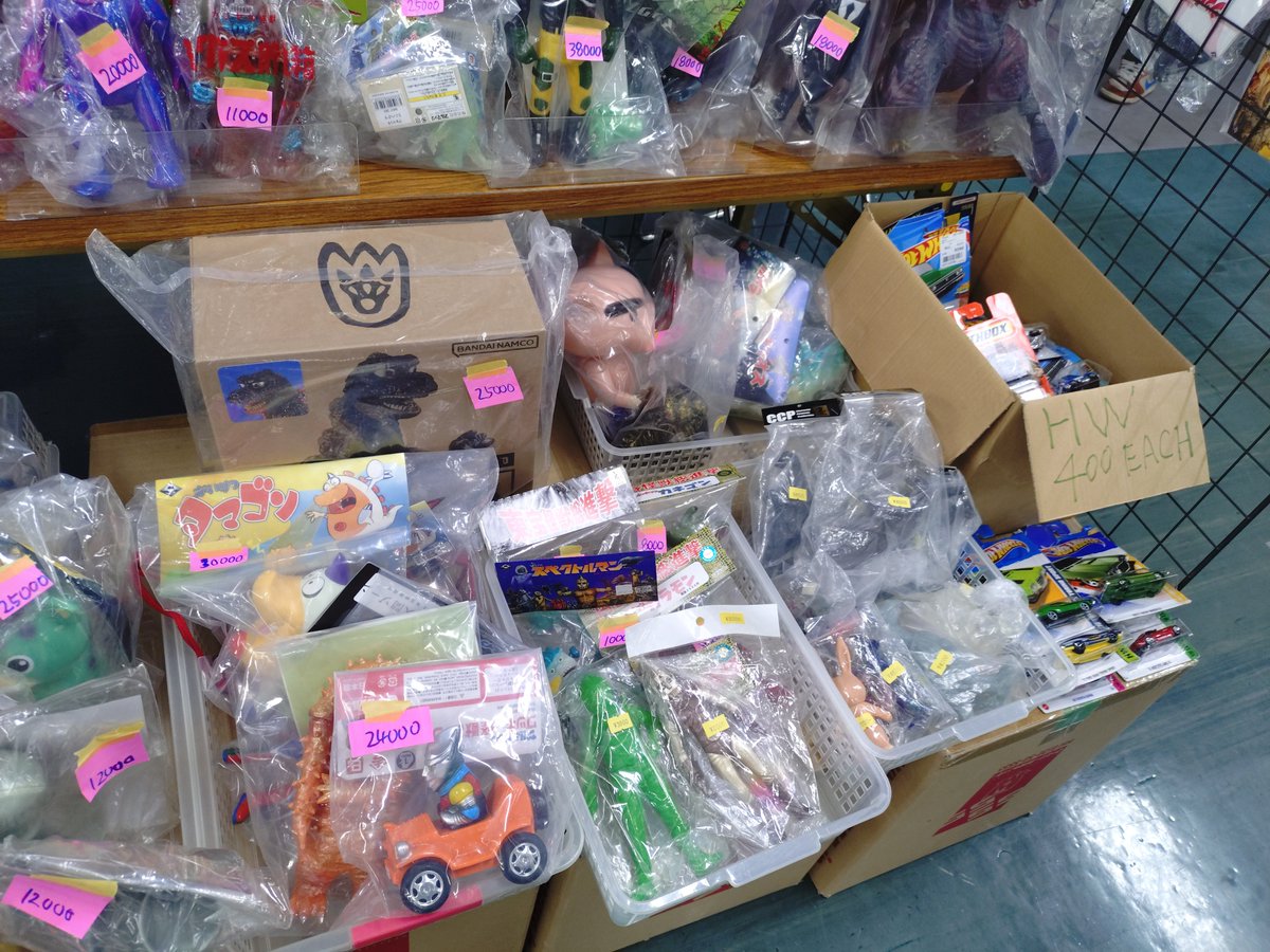 toygya's tweet photo. スーフェス準備出来ました
G-9にて！

#ソフビ
#プラモデル
#スーフェス https://t.co/qsZ0jzbuHy