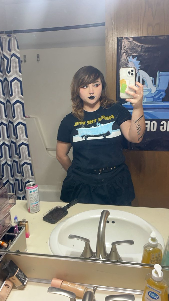 anarchyistism's tweet photo. i miss that septum jewelry sooo much https://t.co/ErdY4fxc2A