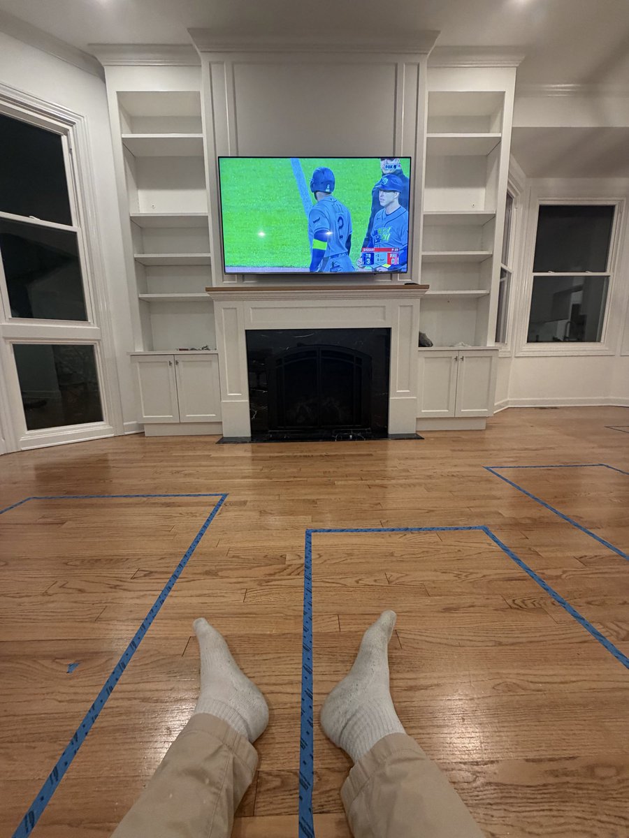 Philly_Mays's tweet photo. I was at a bar with a bunch of Wisconsin fans next to a house that I just bought with zero furniture. I have left the bar to sulk in my own misery in a house with zero furniture. I need to be alone right now. https://t.co/4BOtHx05o0