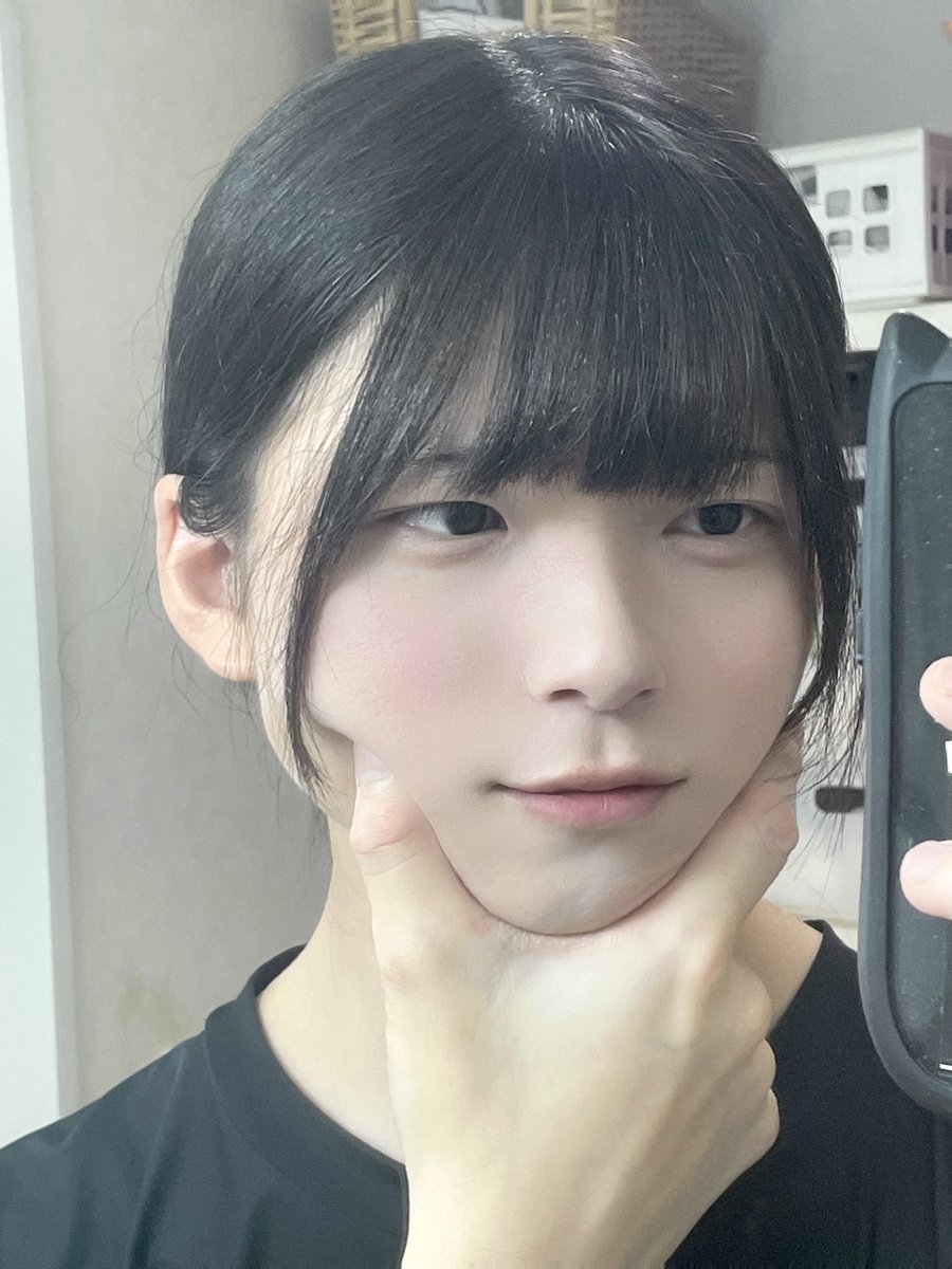 sanchu26_'s tweet photo. 涙袋だけ描いた https://t.co/VFhe19B5Gu