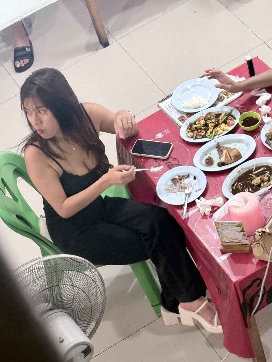 F20Sutthichai's tweet photo. เห็นละเงี่ยนเลยอะถ้าได้เย็ดคงดี https://t.co/S1I0LOCUyj