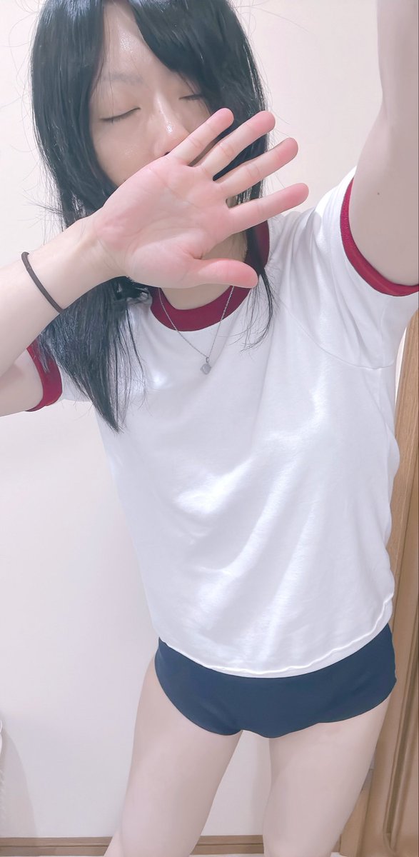 rinanyanxxx's tweet photo. ブルマ
某アニメ風?
#ブルマ
#女装 https://t.co/7KLoy6gVwg