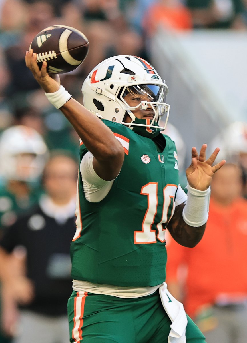 chris_hummer's tweet photo. Darian Mensah tonight before being pulled in the 3rd quarter against Central Michigan:

23-for-27, 338 yards, 3 TDs

He's the first FBS passer in the last 30 years to have more touchdown passes (14) than incompletions (12) through his first four games, per @CBSSports research. https://t.co/zDGSW416EZ