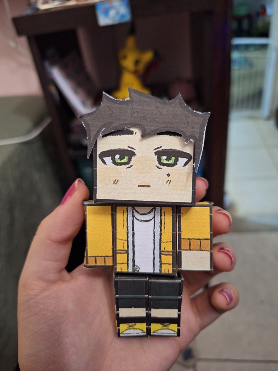 Oseucomunafav's tweet photo. Mini krave de papel pq eu já me senti assim(dormindo mal e ouvindo a trilha sonora de persona 24/7 https://t.co/xo0ewWgdEk