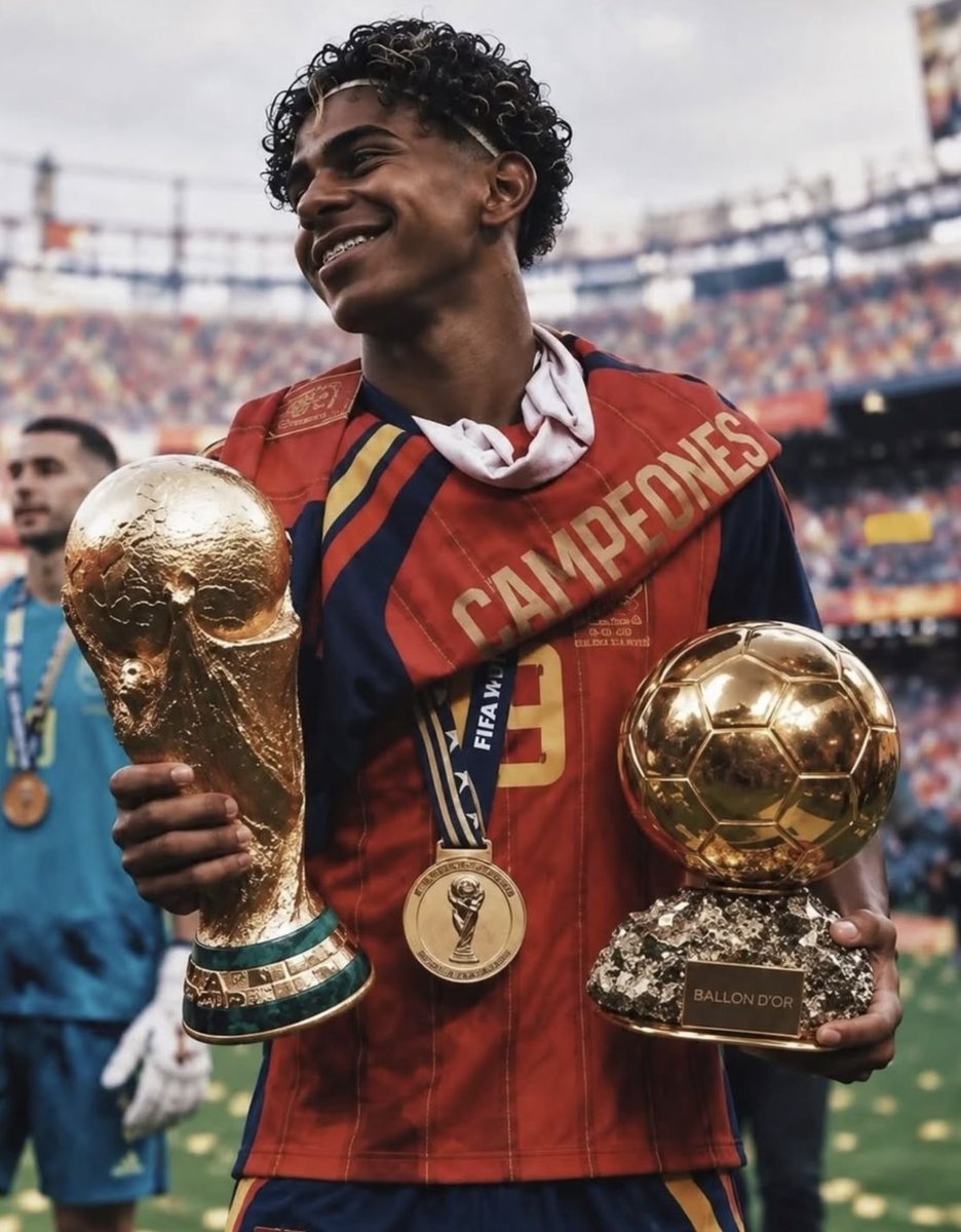 AccessYamal's tweet photo. #LamineBalonDeOro 🌕 https://t.co/VxLzmq6STz