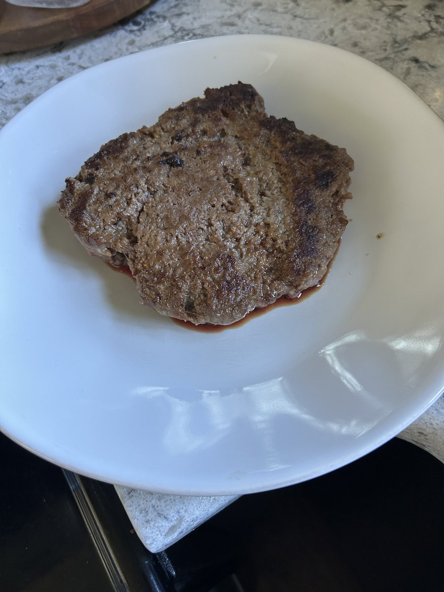 mattscarsagain's tweet photo. Beef challenge, day 2: one pound ground beef for lunch, and beef short ribs for dinner (I’d say I achieved “fall off the bone”) until I was full. Got plenty of leftovers. I love beef!
@ClausCarlsen1 @CarnivoreFriend @RachyBull @Strong_Old_Men @LowOxCoach1 https://t.co/TzH84sOrL0