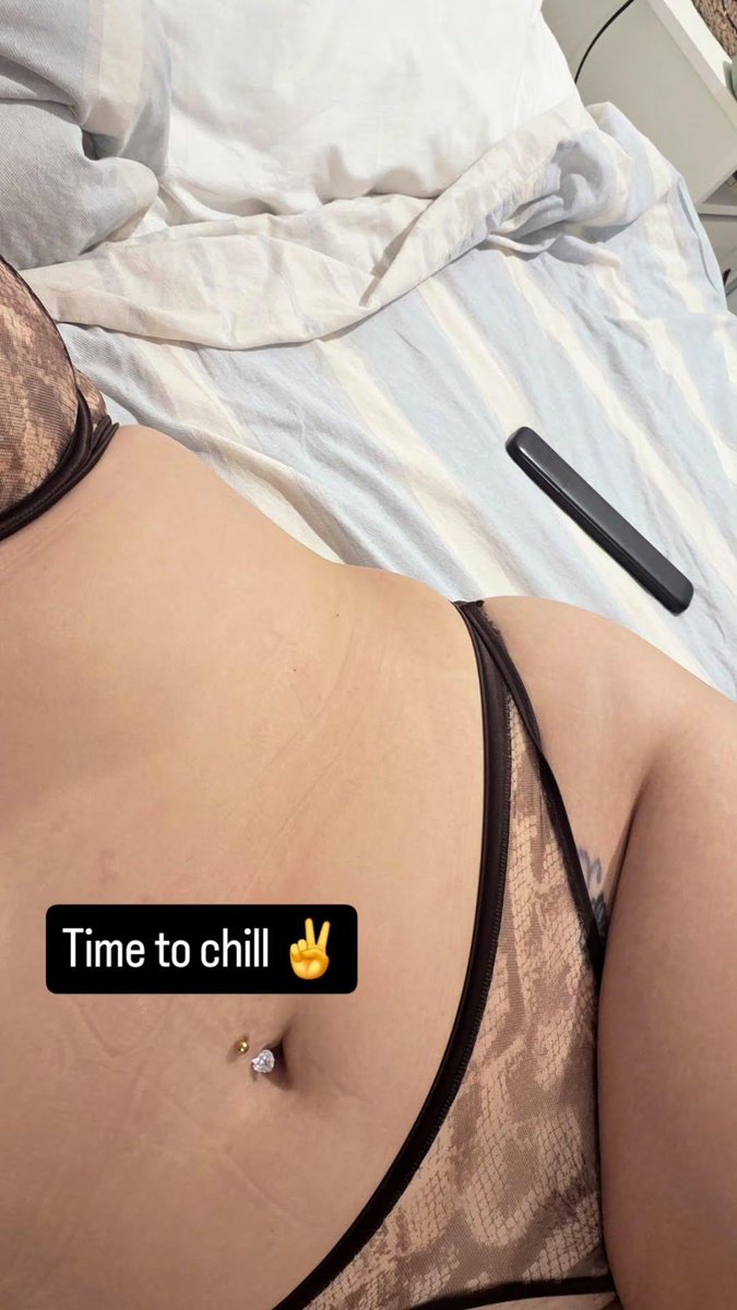 Gemslatsy's tweet photo. Love a matching set 😏😈 https://t.co/WkDLvAJf9K