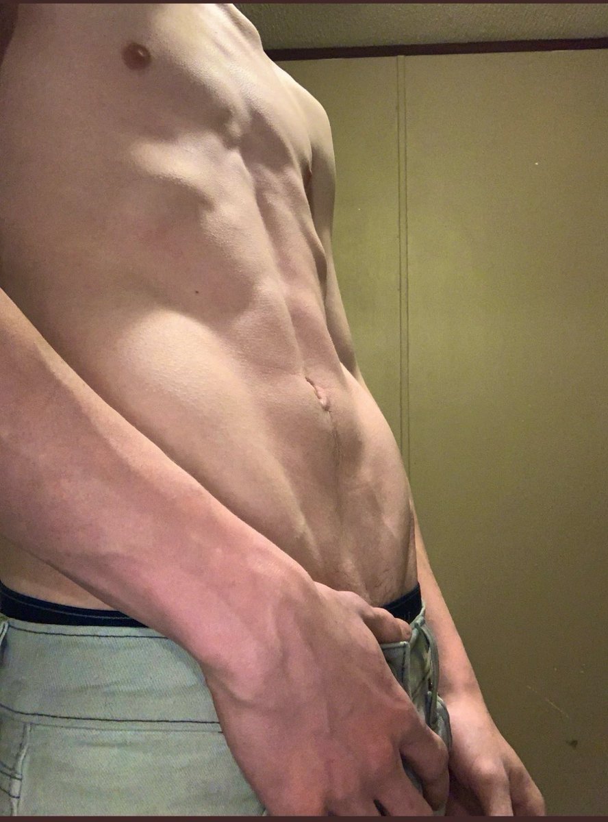 scarium700's tweet photo. Whoever slides in my dms first gets to watch me cum https://t.co/knoC2RBQdI