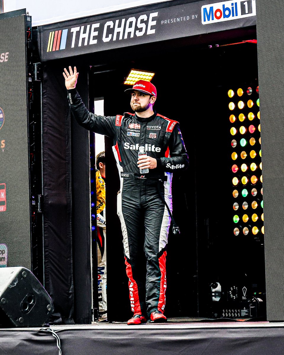 KadenWHoneycutt's tweet photo. Winners at Kansas! Super proud of this group! #teamtoyota https://t.co/U11lWeDyj8