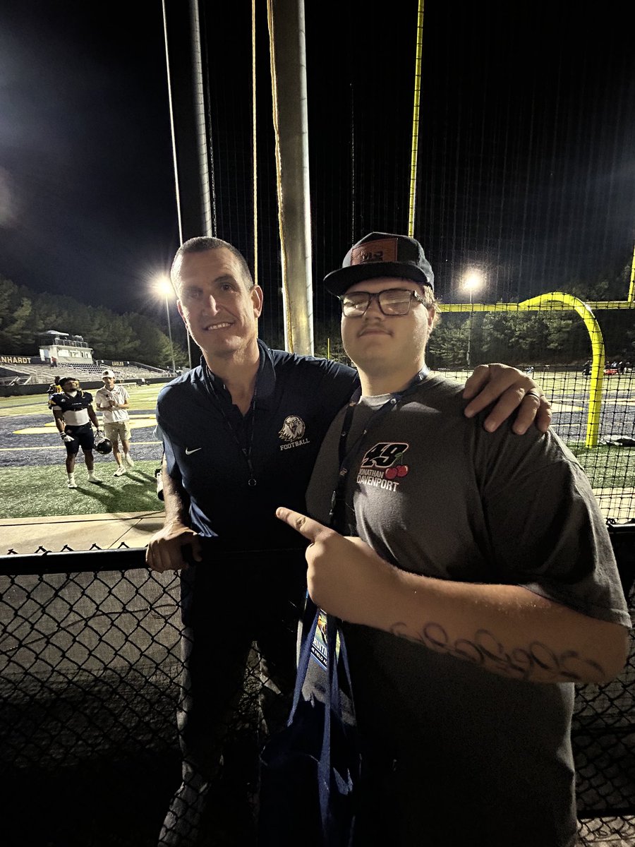 TrippPowell08's tweet photo. Thank you @Coach_JMiller76  for allowing me to come on a game day visit at @ReinhardtFB 

@CoachHennes 
@Gates_CassHC @Coach_Spencer_ @CassFootball https://t.co/YM4bvwb7iA
